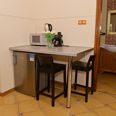 Makotel Apartmanház Exterior foto