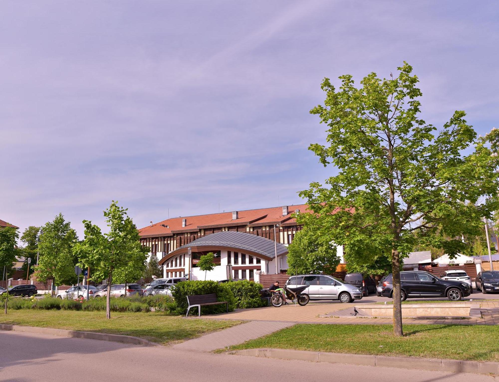 Makotel Apartmanház Exterior foto