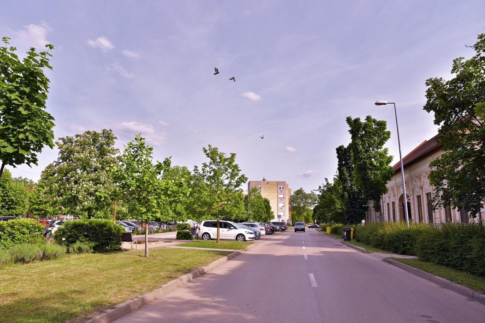 Makotel Apartmanház Exterior foto