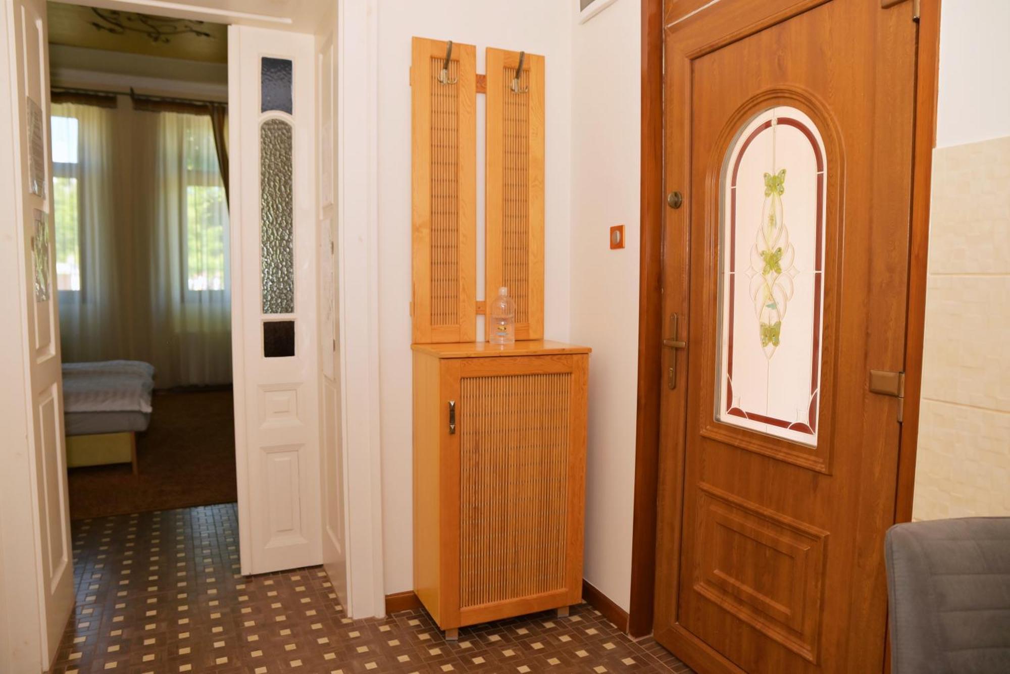 Makotel Apartmanház Exterior foto