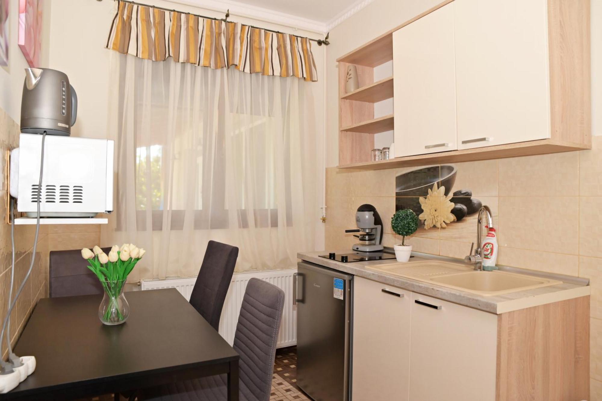 Makotel Apartmanház Exterior foto