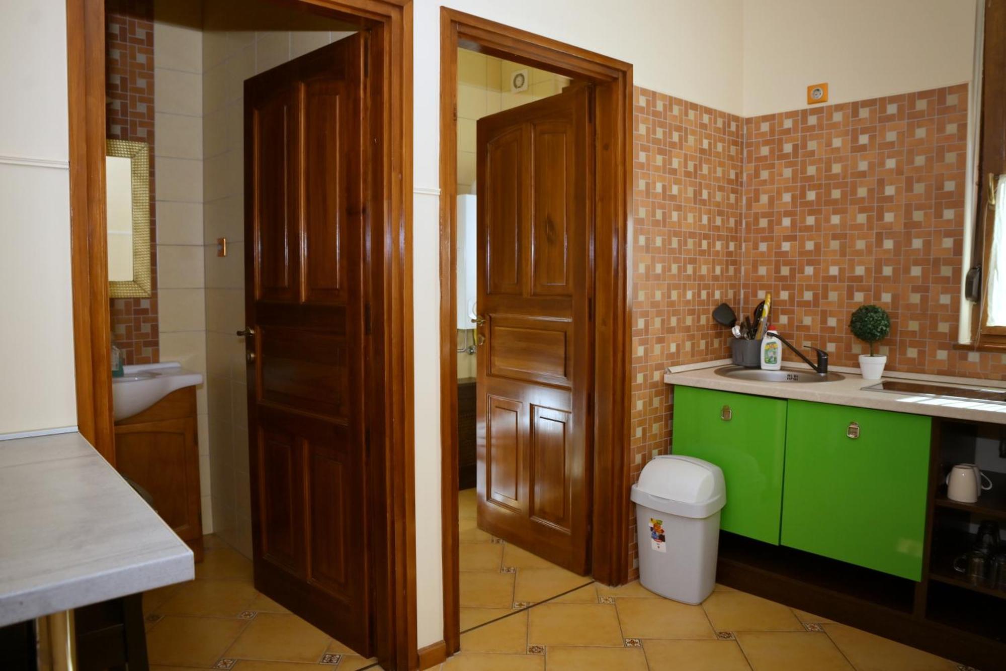 Makotel Apartmanház Exterior foto