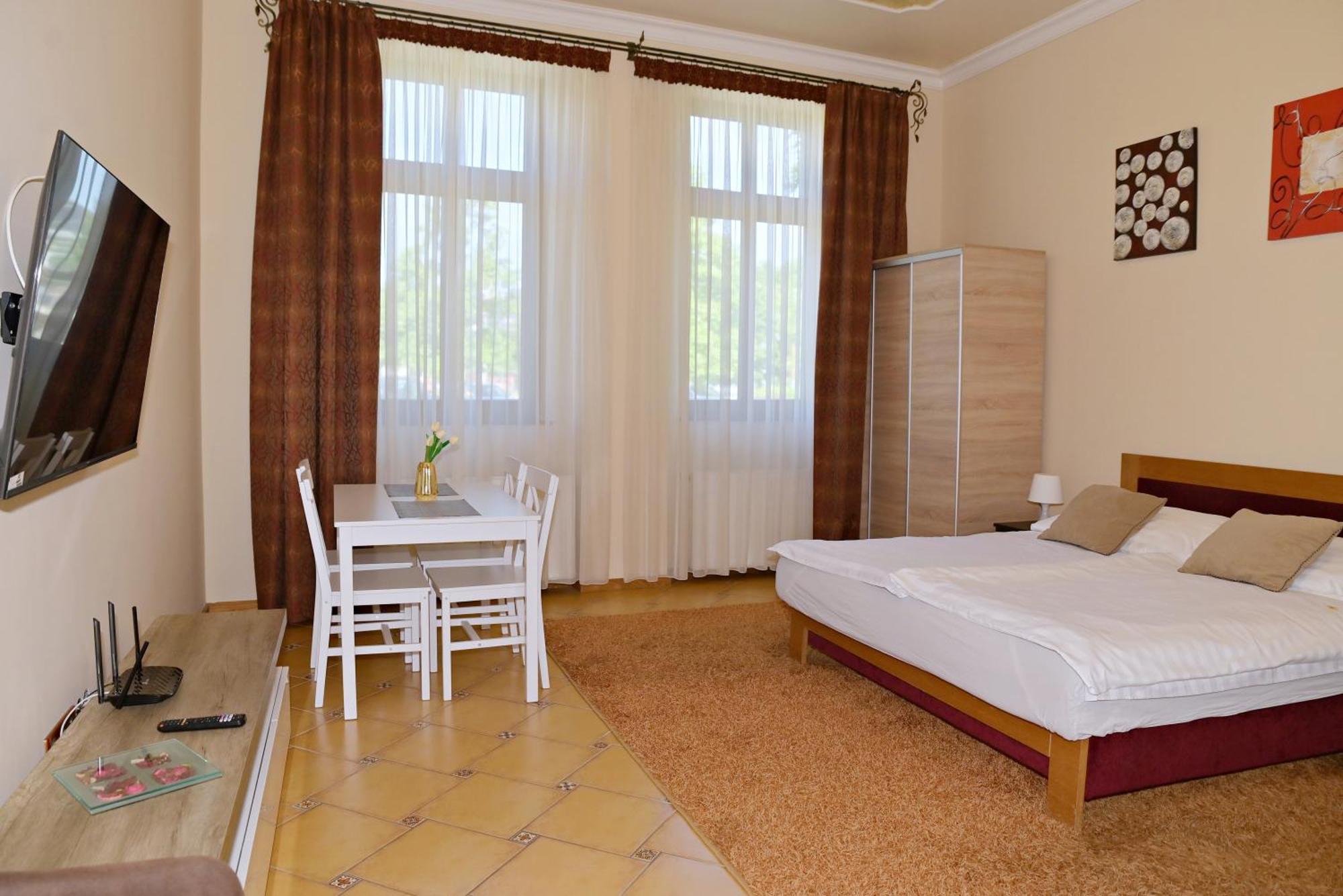Makotel Apartmanház Exterior foto